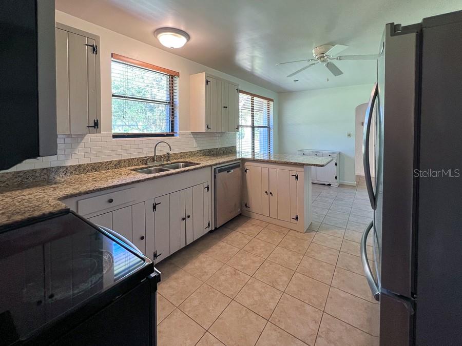 230 SW WACAHOOTA RD, MICANOPY, FL, 32667