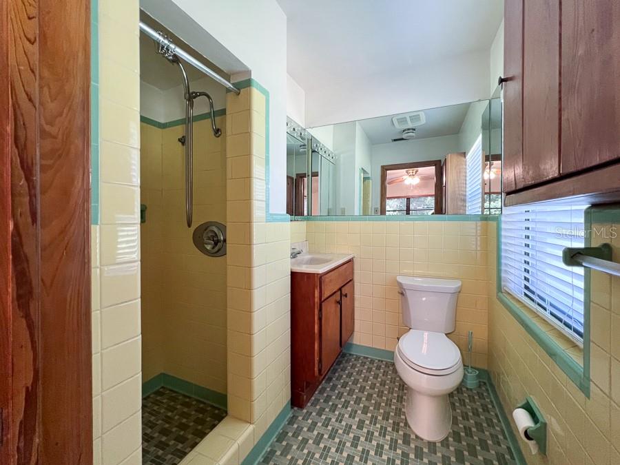 230 SW WACAHOOTA RD, MICANOPY, FL, 32667
