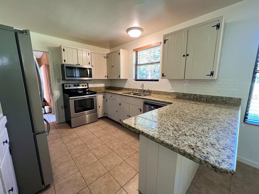 230 SW WACAHOOTA RD, MICANOPY, FL, 32667