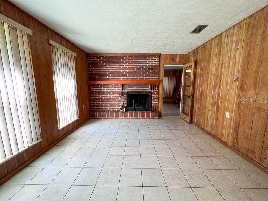 230 SW WACAHOOTA RD, MICANOPY, FL, 32667