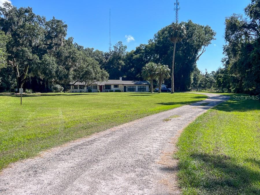 230 SW WACAHOOTA RD, MICANOPY, FL, 32667