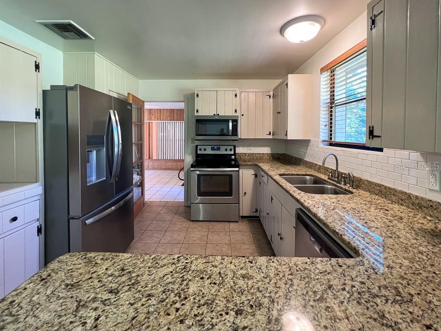 230 SW WACAHOOTA RD, MICANOPY, FL, 32667