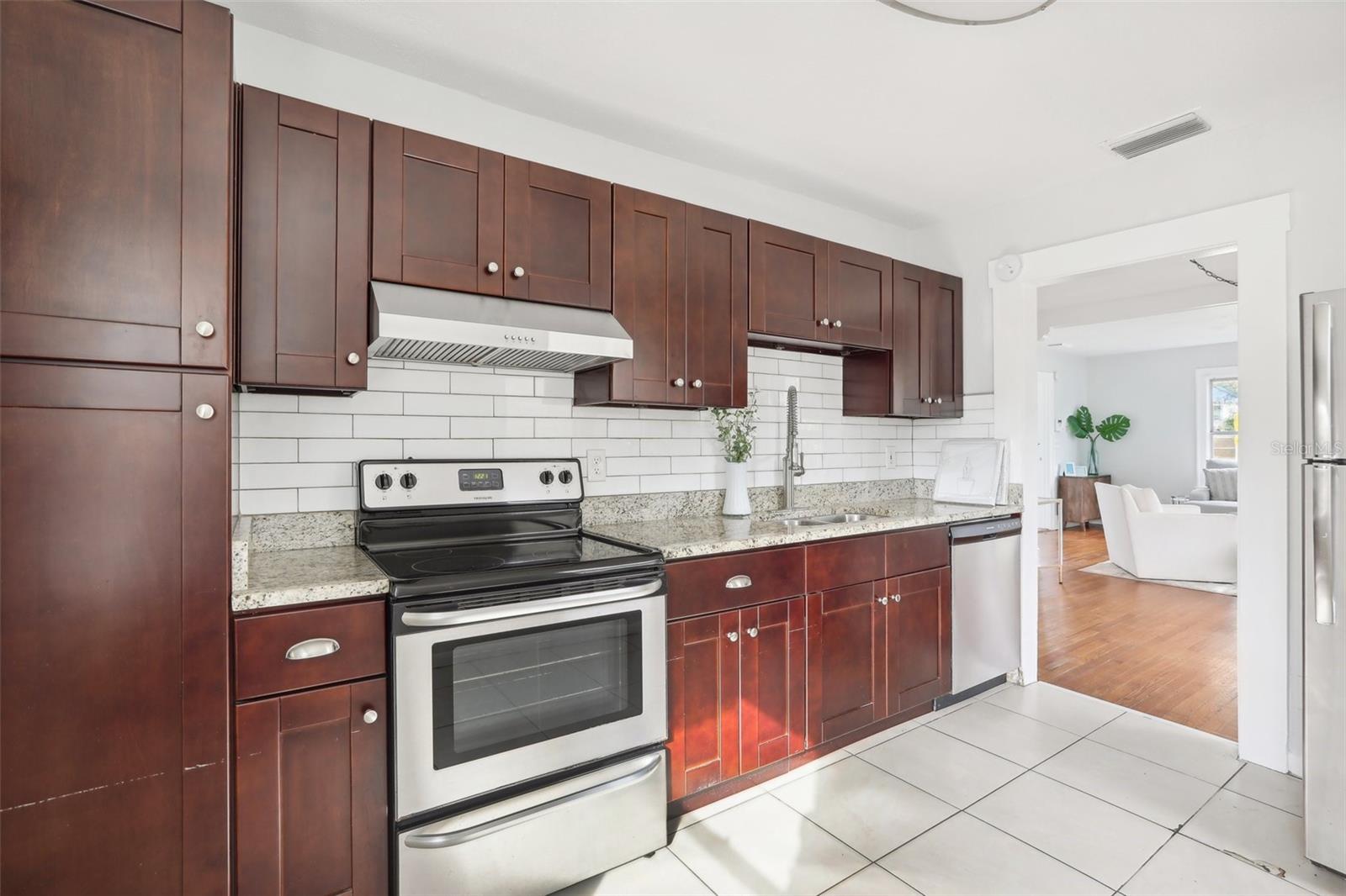 2015 3RD ST S, ST PETERSBURG, FL, 33705