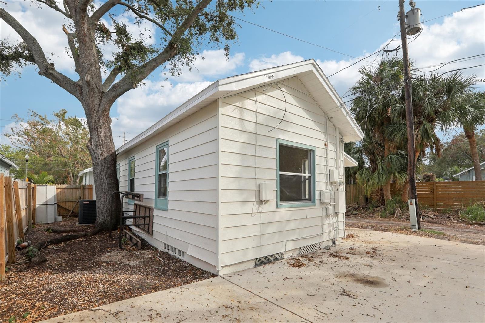 2015 3RD ST S, ST PETERSBURG, FL, 33705