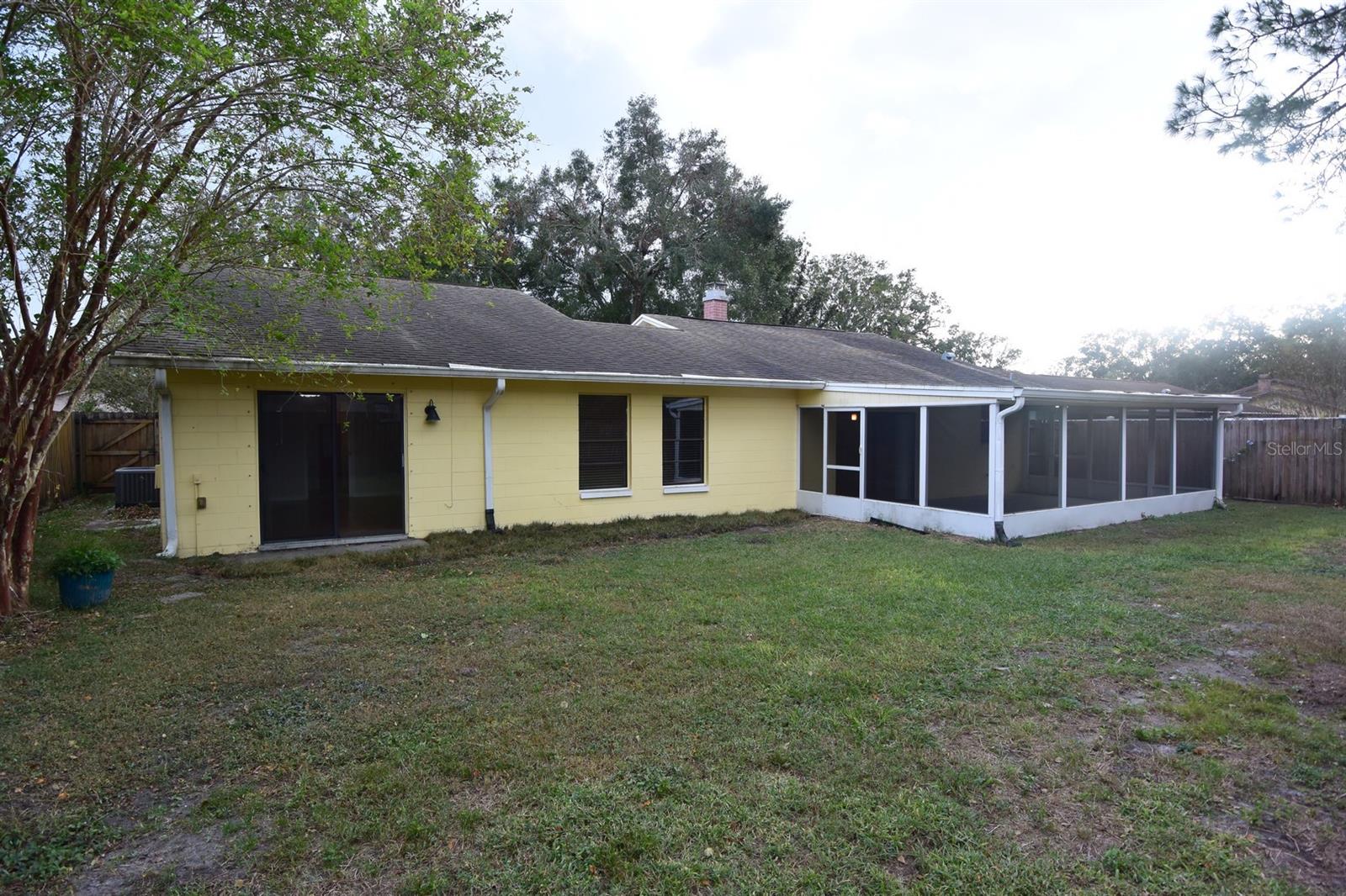 2316 WINDSOR OAKS AVE, LUTZ, FL, 33549