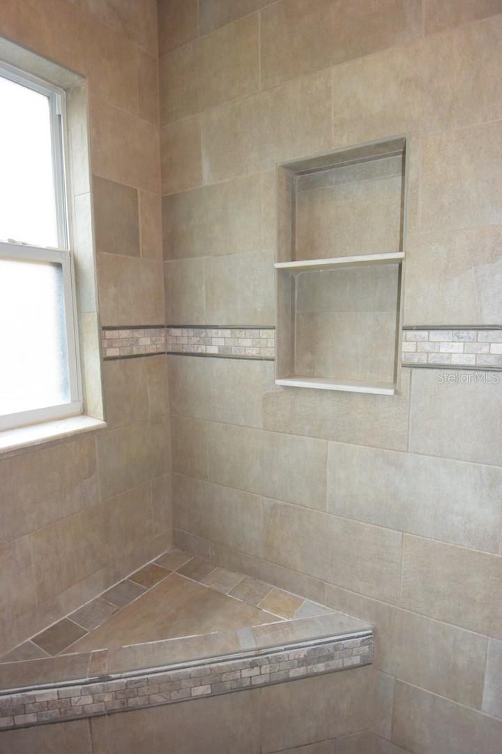 2316 WINDSOR OAKS AVE, LUTZ, FL, 33549