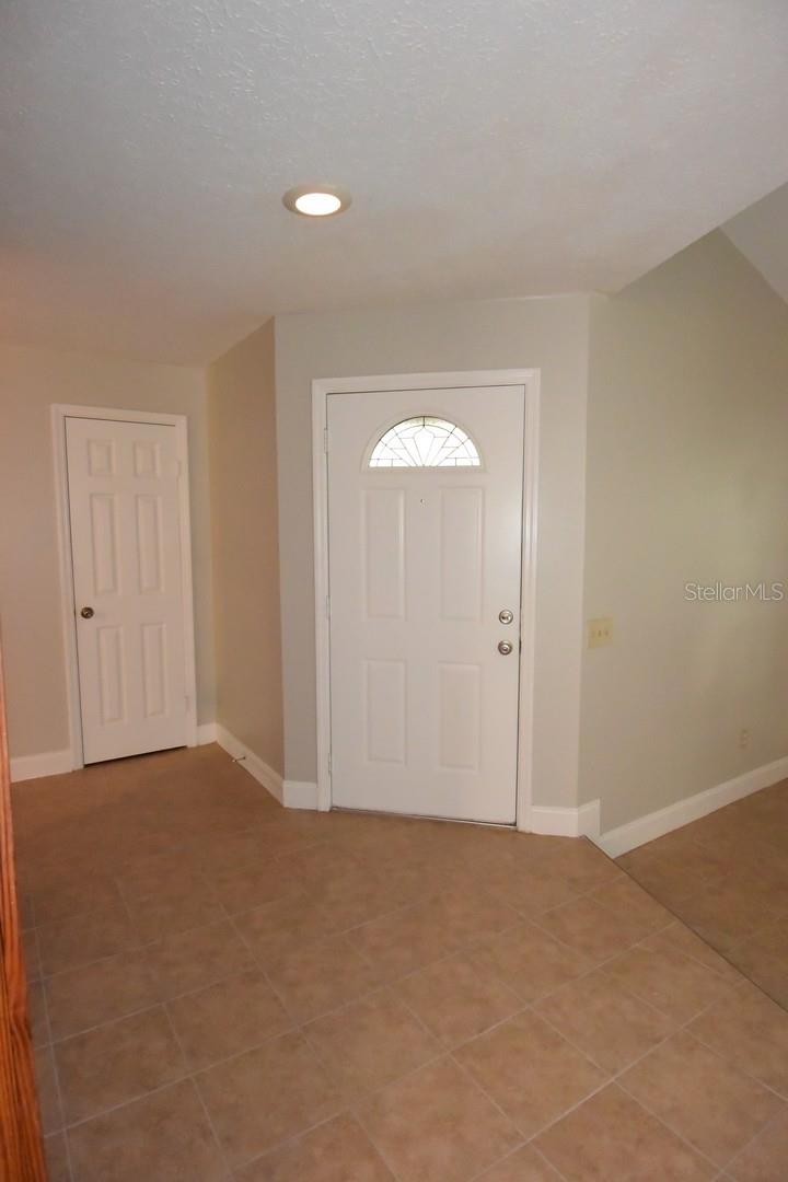 2316 WINDSOR OAKS AVE, LUTZ, FL, 33549