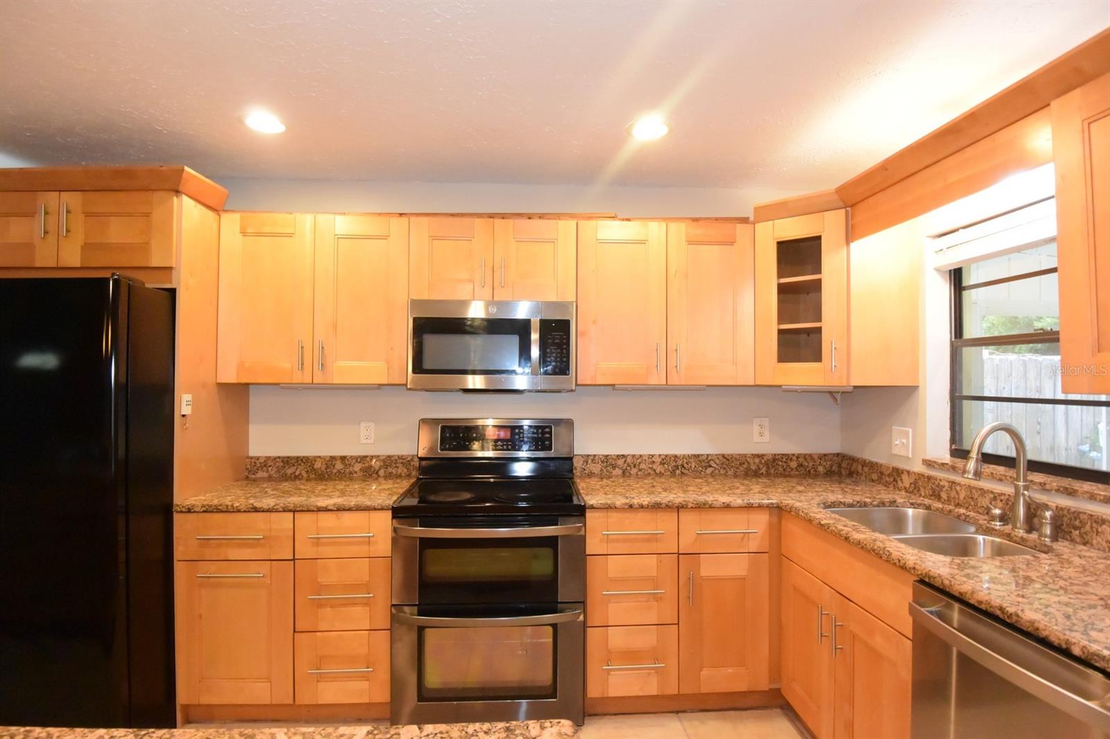 2316 WINDSOR OAKS AVE, LUTZ, FL, 33549