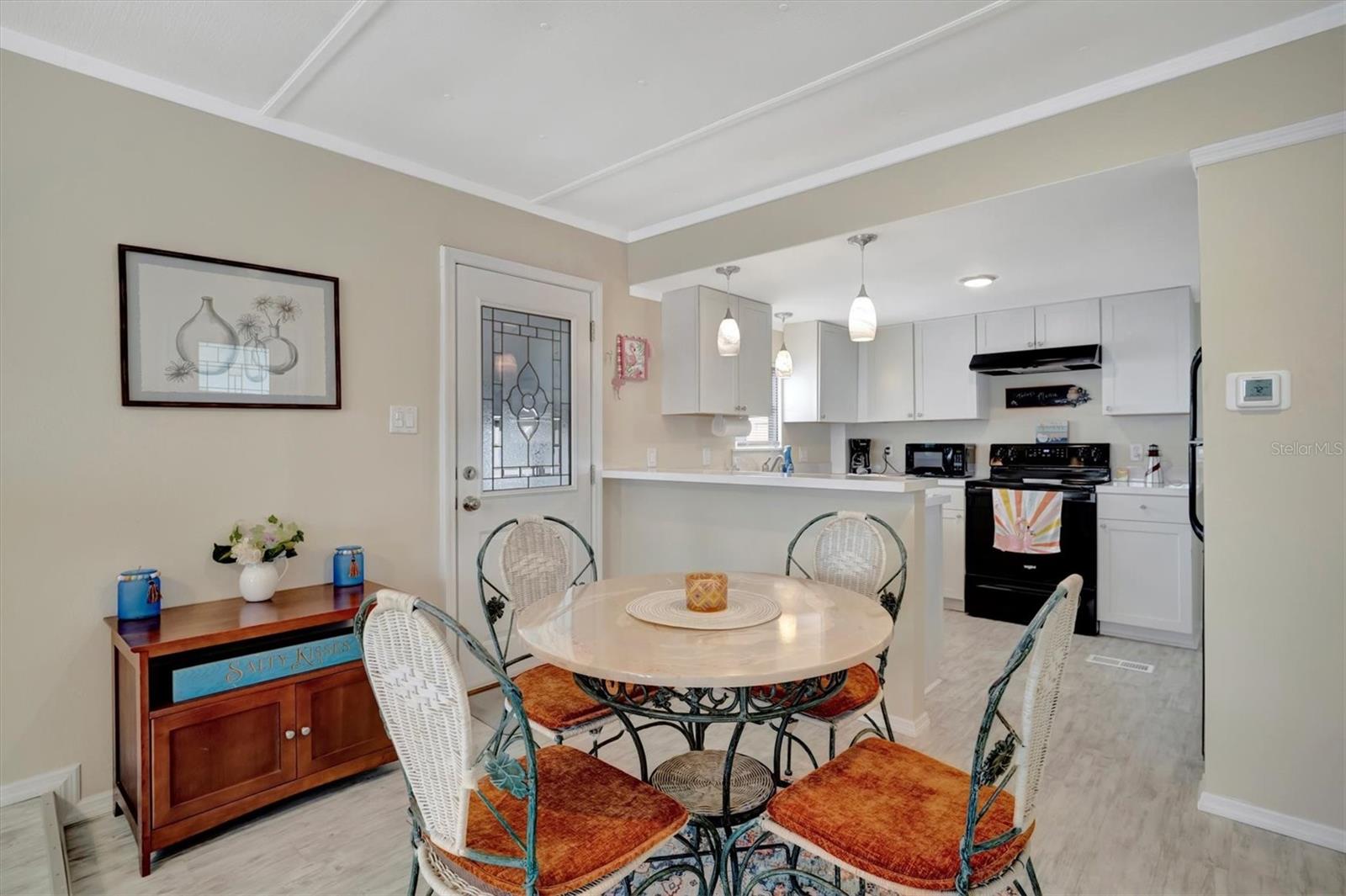 122 E SAINT JOHNS WAY, APOLLO BEACH, FL, 33572