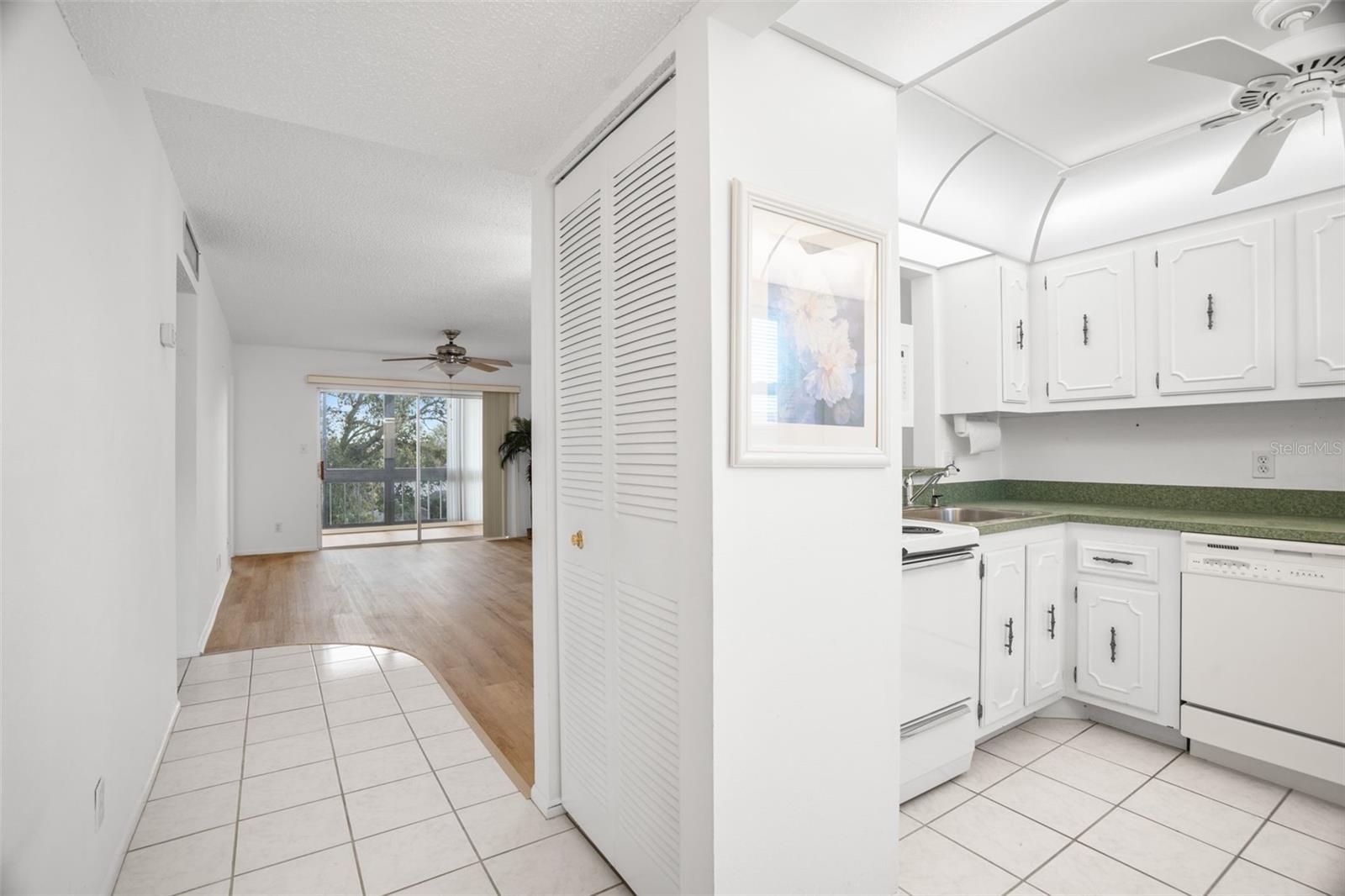 11485 OAKHURST RD #322, LARGO, FL, 33774