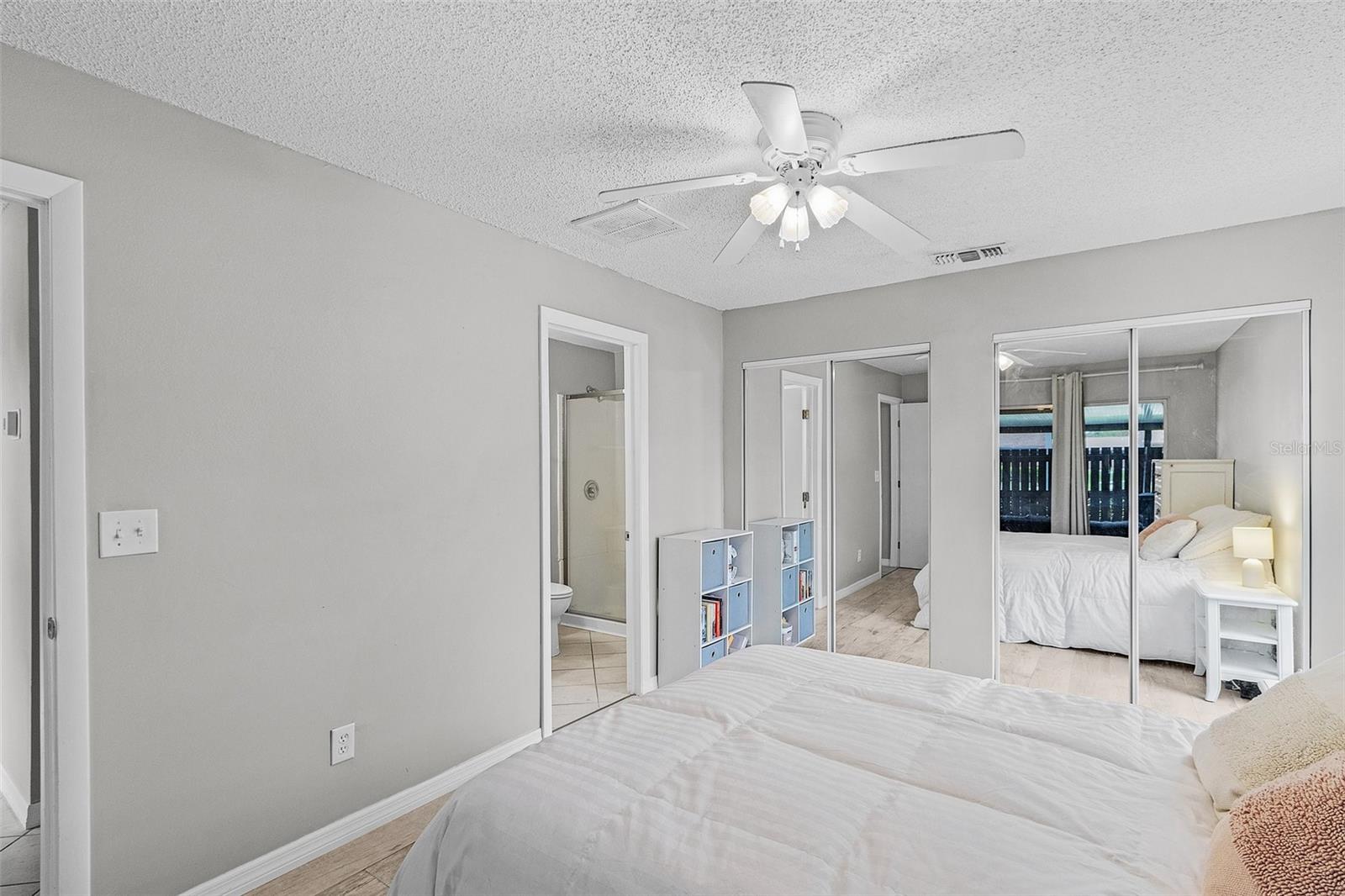 15405 CRYSTAL LAKE DR, NORTH FORT MYERS, FL, 33917