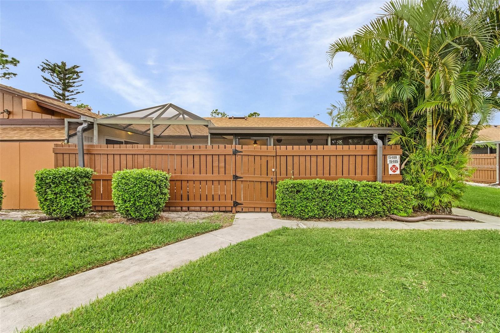 15405 CRYSTAL LAKE DR, NORTH FORT MYERS, FL, 33917