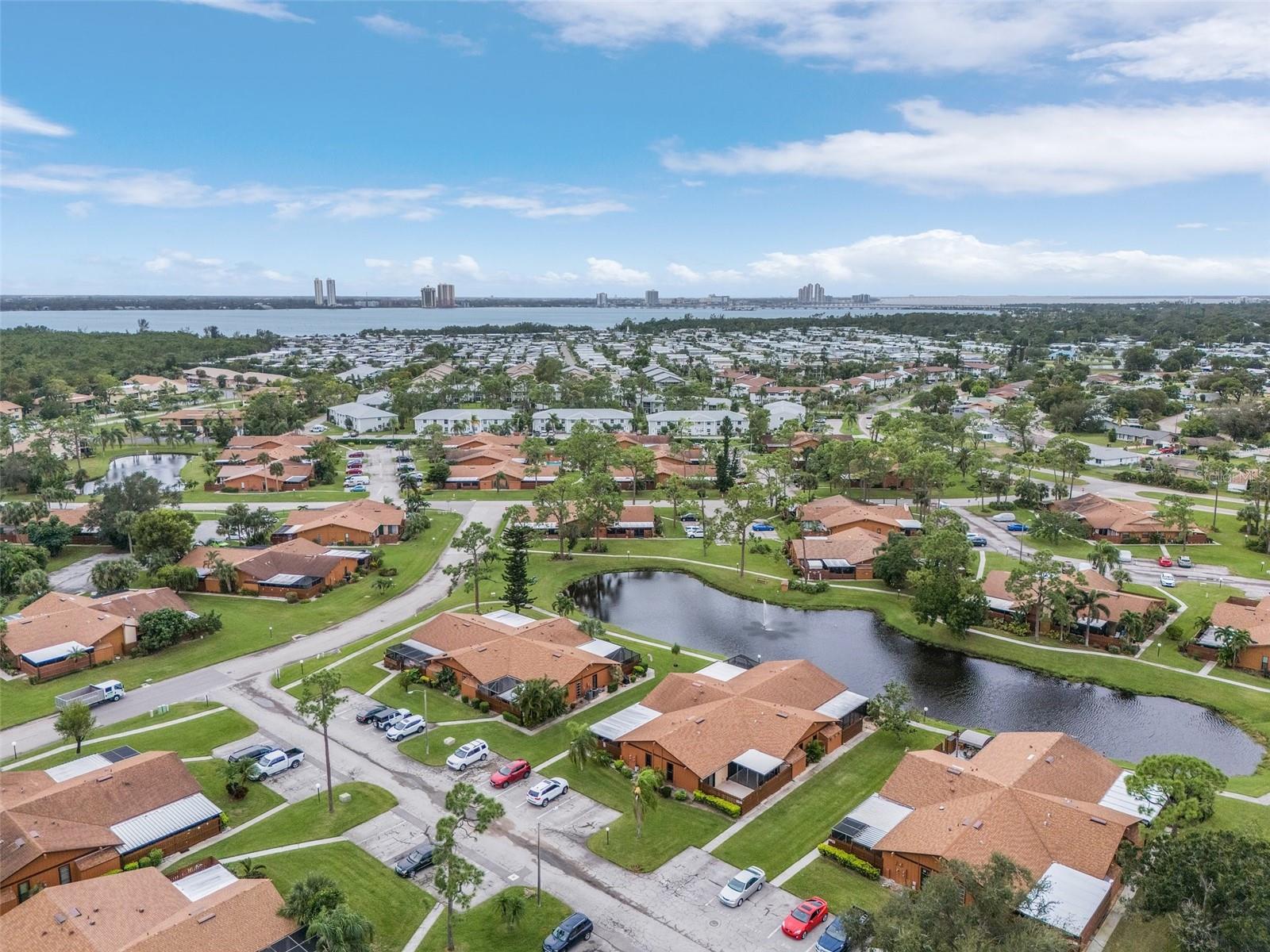 15405 CRYSTAL LAKE DR, NORTH FORT MYERS, FL, 33917