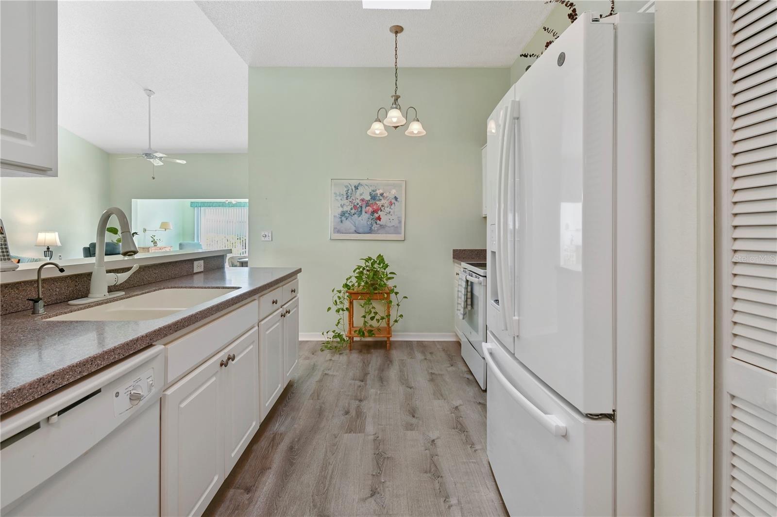 2414 OLD NANTUCKET CT #57, SUN CITY CENTER, FL, 33573