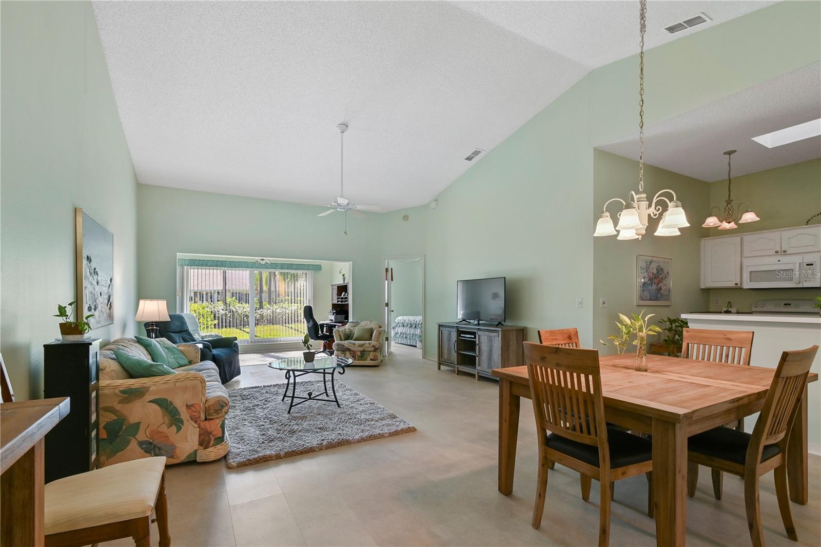 2414 OLD NANTUCKET CT #57, SUN CITY CENTER, FL, 33573