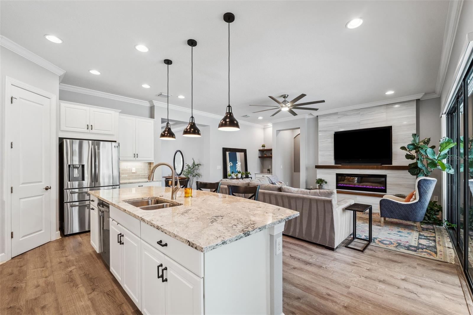8520 GRAND ALBERATO RD, TAMPA, FL, 33647