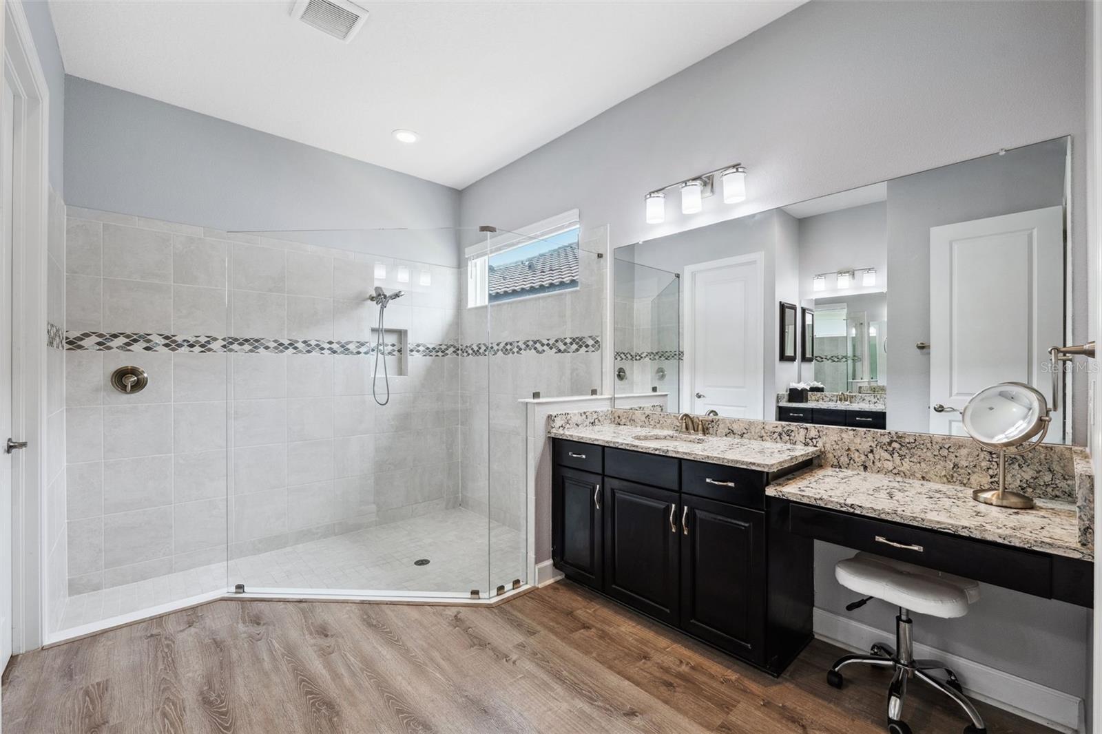 8520 GRAND ALBERATO RD, TAMPA, FL, 33647