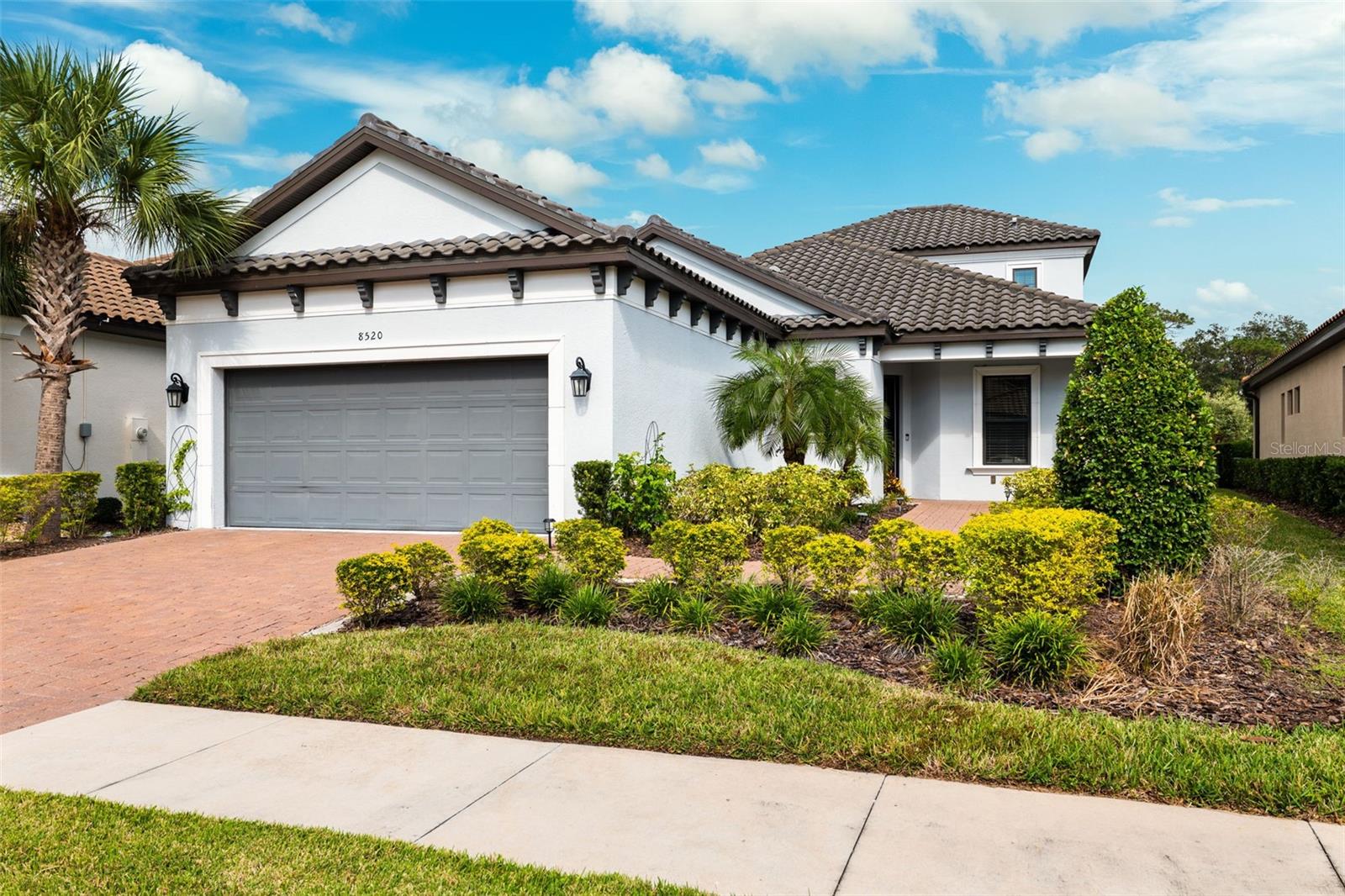 8520 GRAND ALBERATO RD, TAMPA, FL, 33647