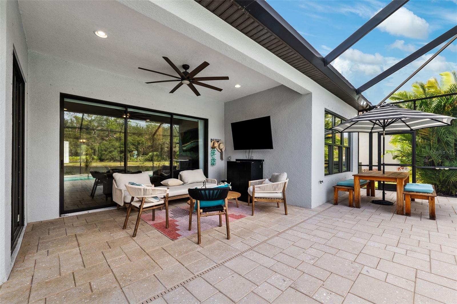 8520 GRAND ALBERATO RD, TAMPA, FL, 33647