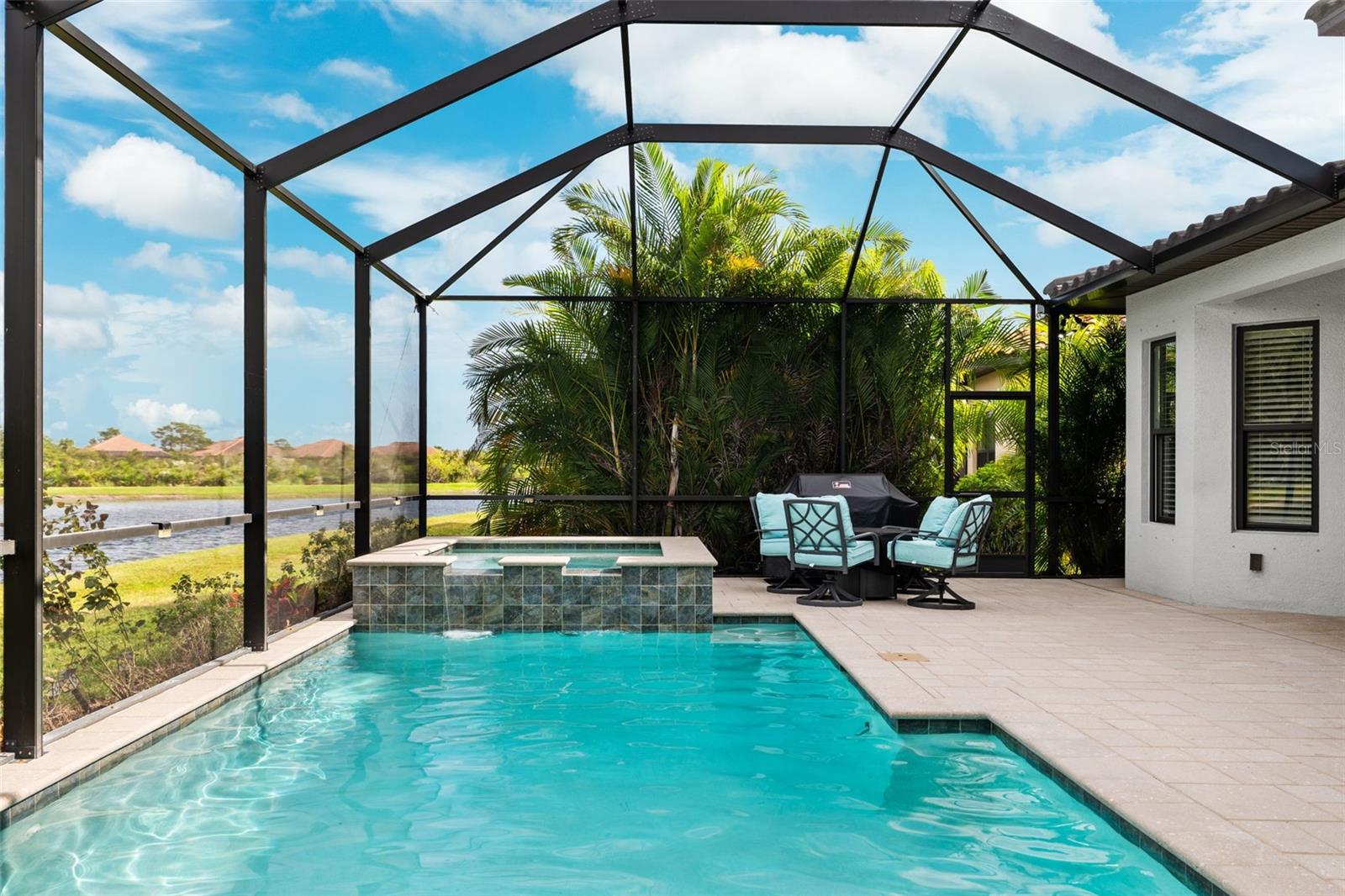 8520 GRAND ALBERATO RD, TAMPA, FL, 33647