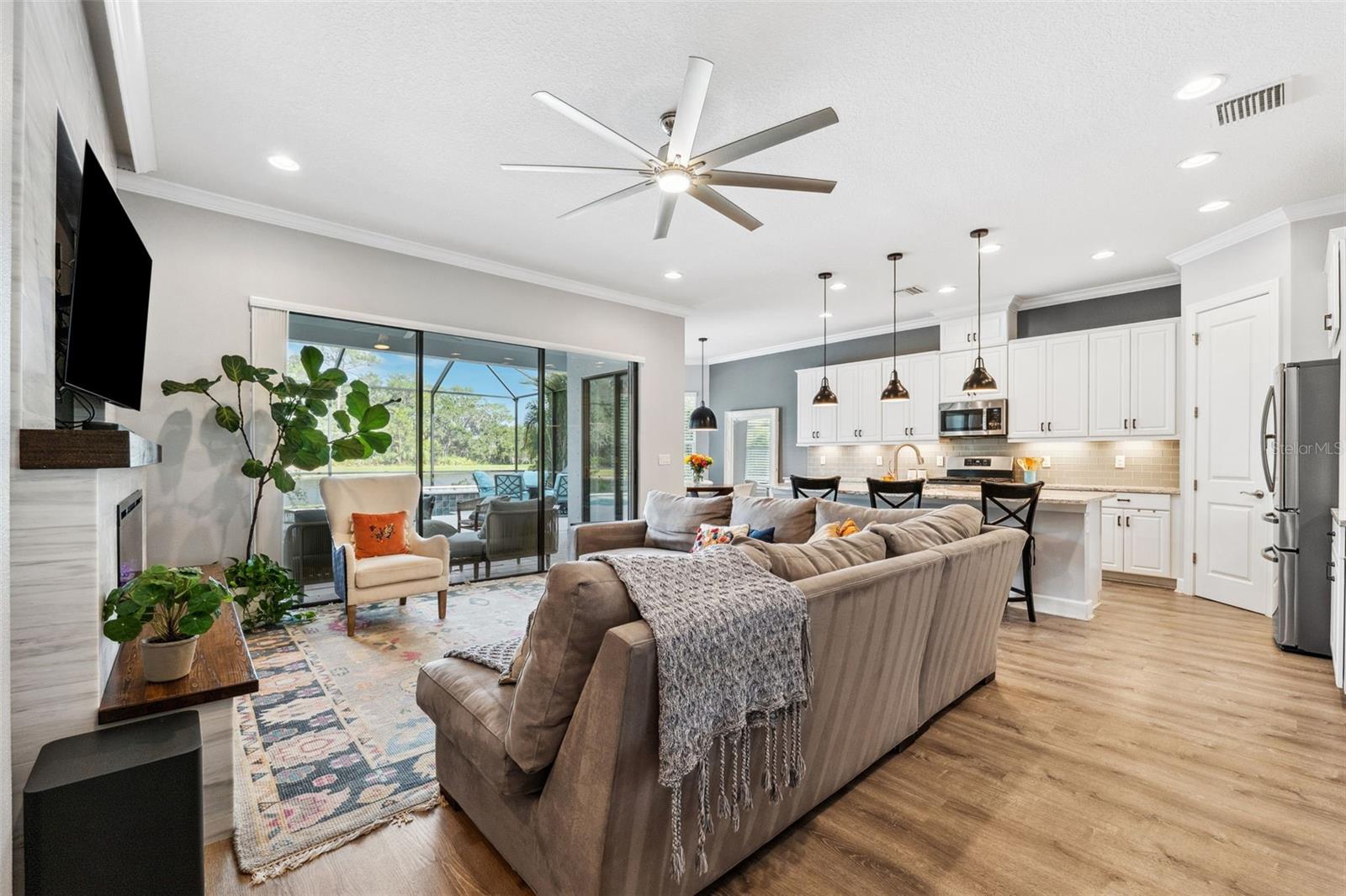 8520 GRAND ALBERATO RD, TAMPA, FL, 33647