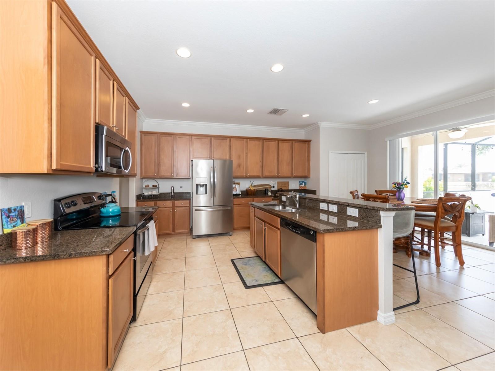 2182 NETTLEBUSH LN, VENICE, FL, 34292