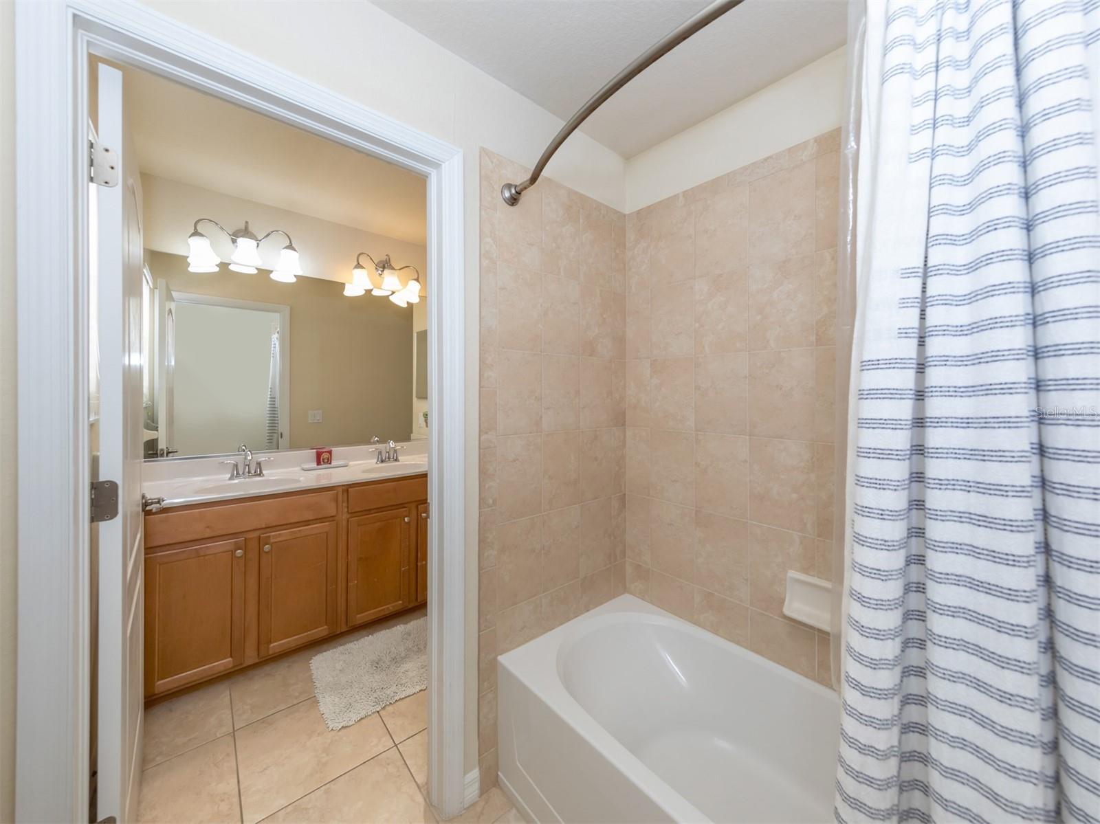 2182 NETTLEBUSH LN, VENICE, FL, 34292