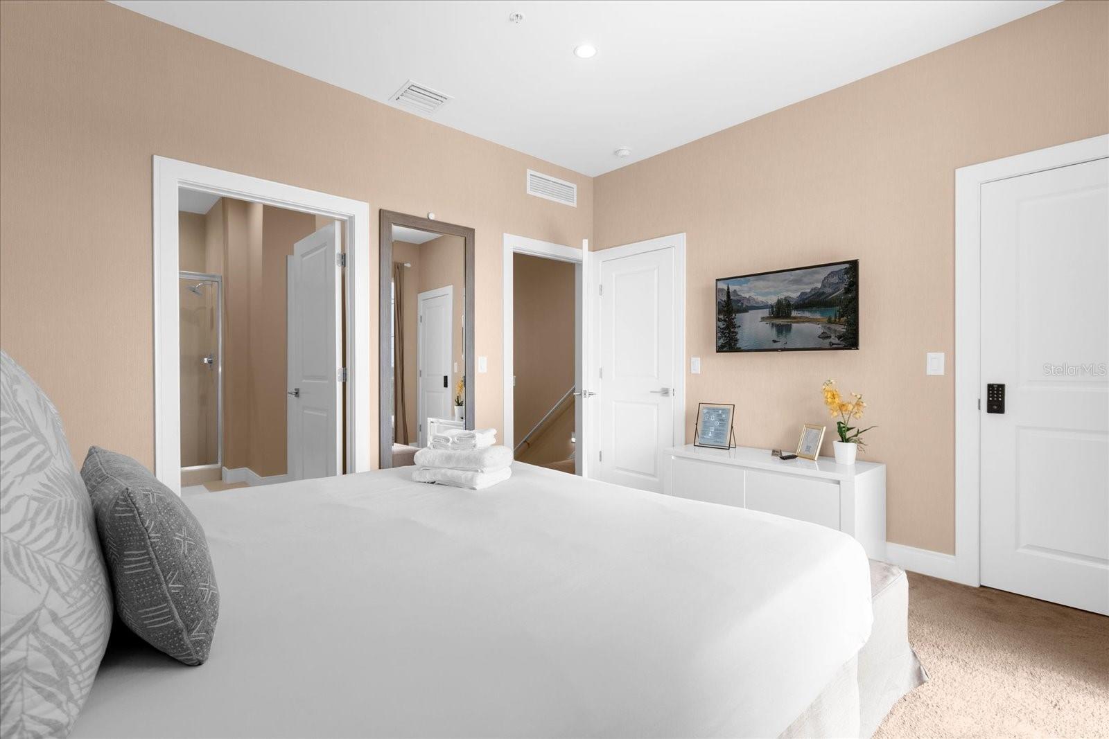 3215 BRASILIA AVE, KISSIMMEE, FL, 34747