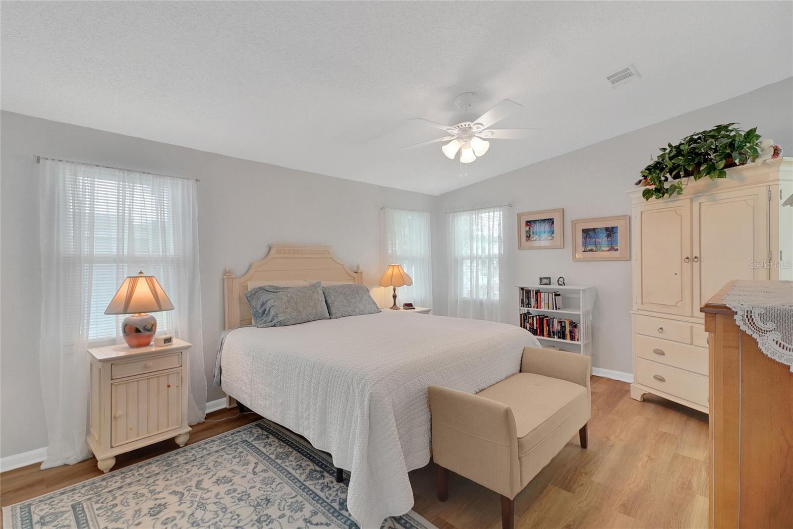 1112 PARADISE DR, THE VILLAGES, FL, 32159