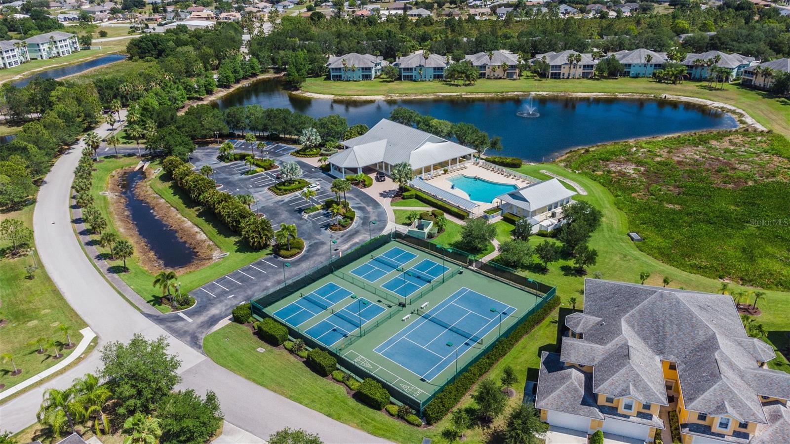 2061 WILLOW HAMMOCK CIR #208, PUNTA GORDA, FL, 33983