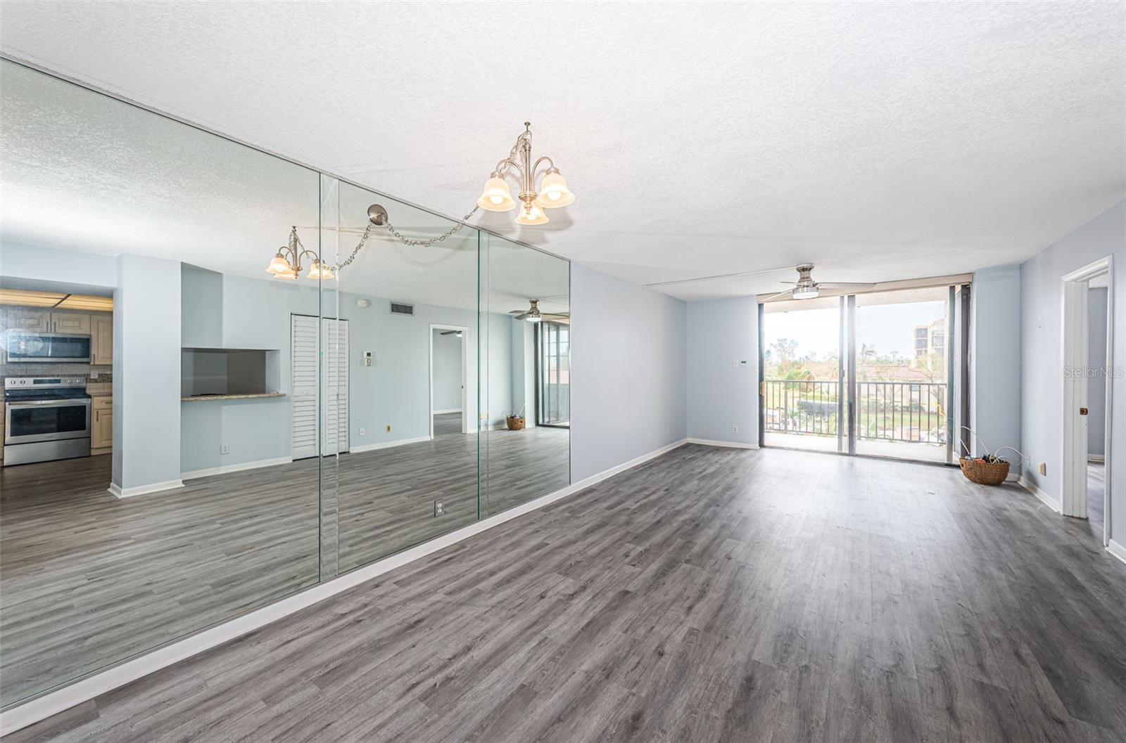 6145 SUN BLVD #305, ST PETERSBURG, FL, 33715