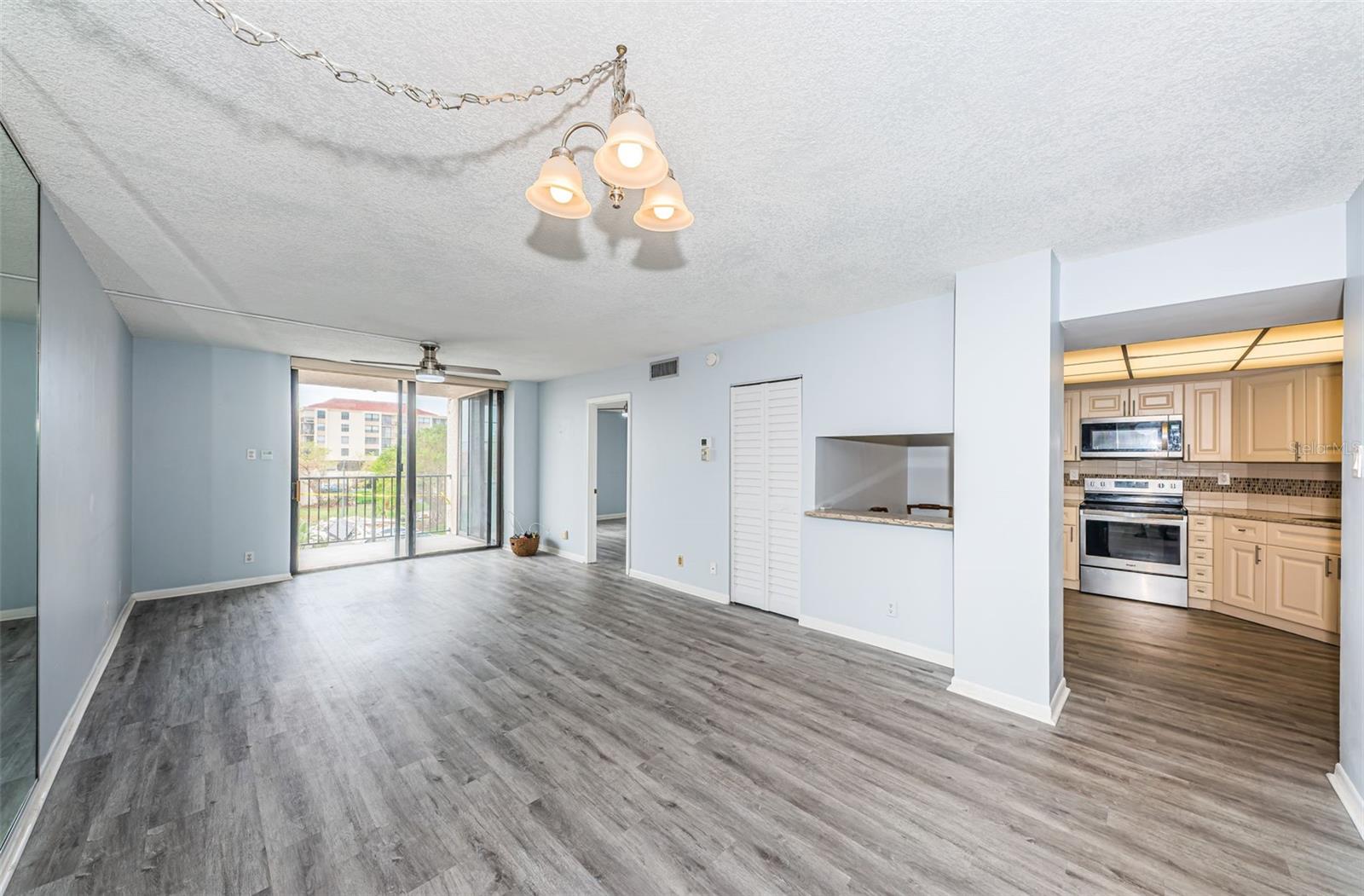 6145 SUN BLVD #305, ST PETERSBURG, FL, 33715