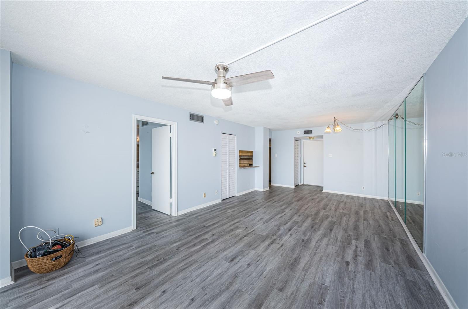 6145 SUN BLVD #305, ST PETERSBURG, FL, 33715