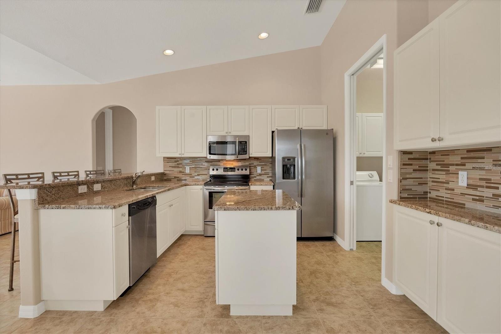 238 ARLINGTON DR, PLACIDA, FL, 33946