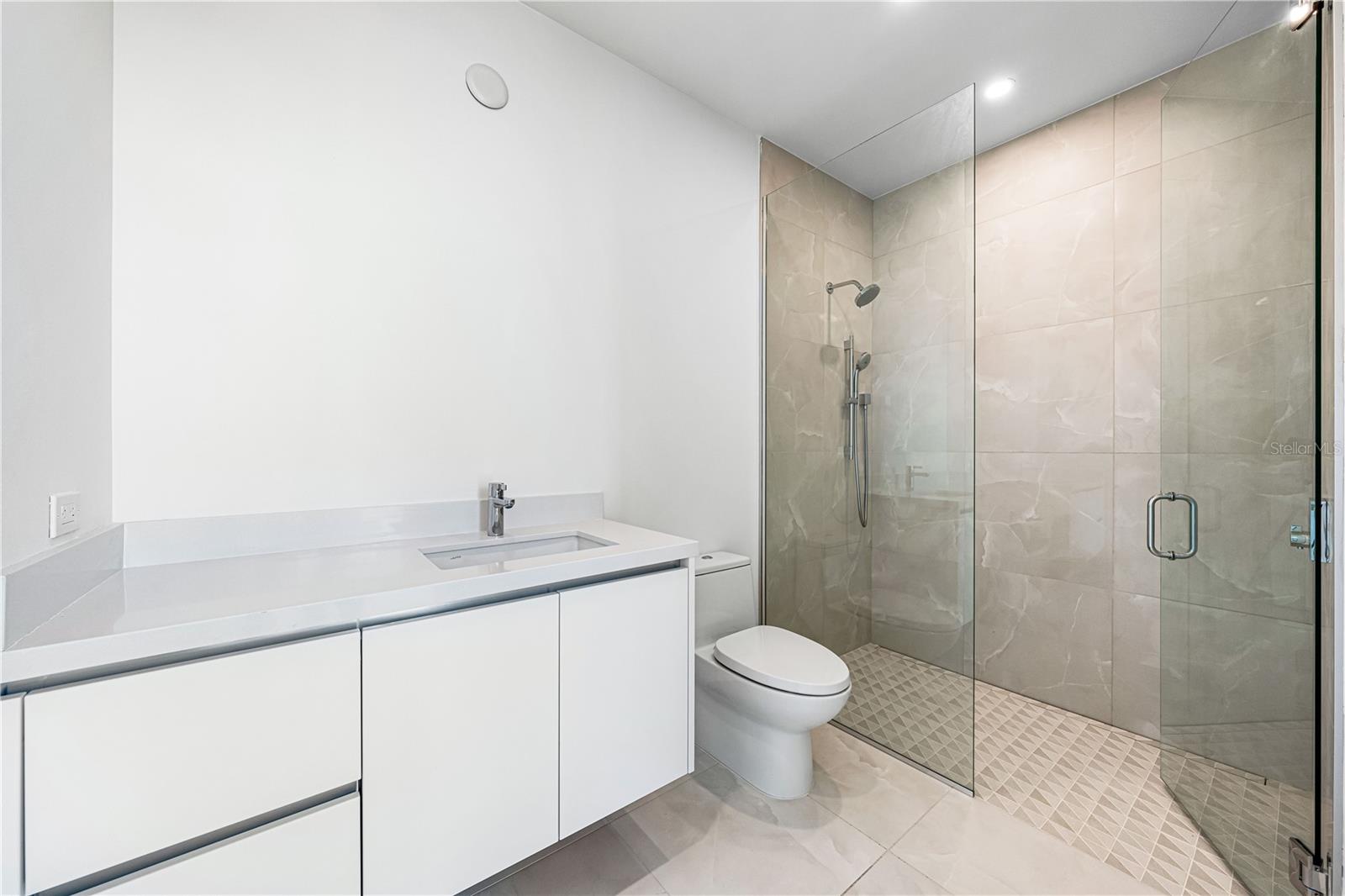 111 GOLDEN GATE PT #602, SARASOTA, FL, 34236