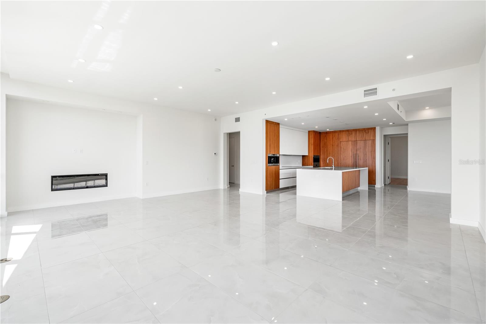 111 GOLDEN GATE PT #602, SARASOTA, FL, 34236