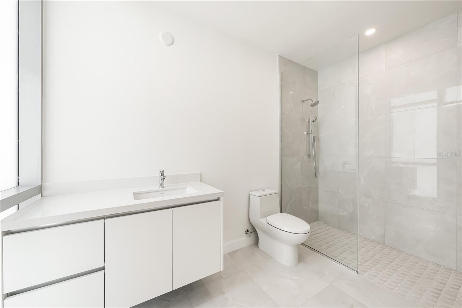 111 GOLDEN GATE PT #602, SARASOTA, FL, 34236