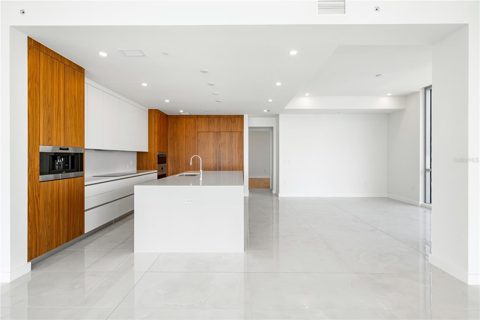 111 GOLDEN GATE PT #602, SARASOTA, FL, 34236