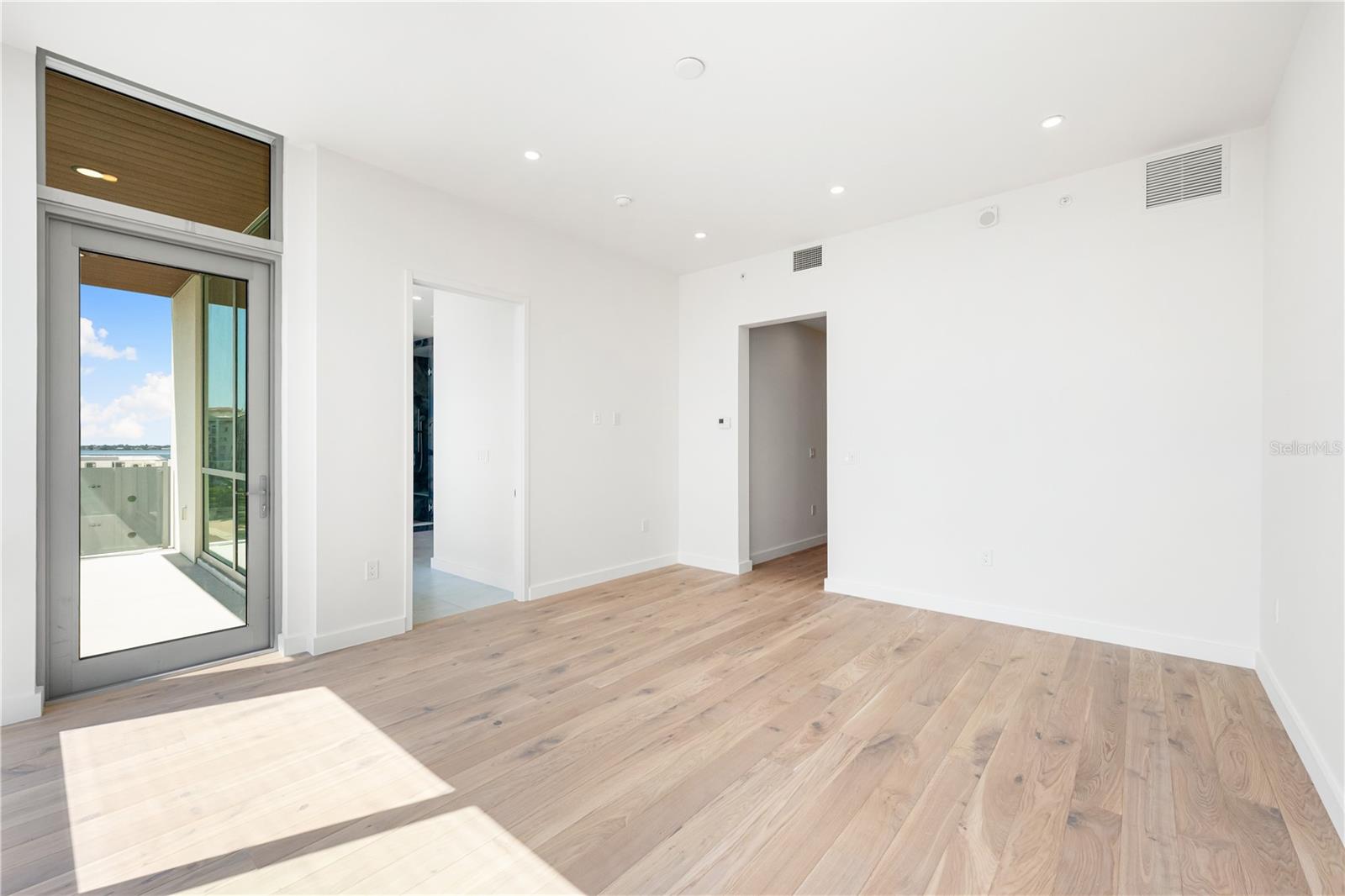 111 GOLDEN GATE PT #602, SARASOTA, FL, 34236