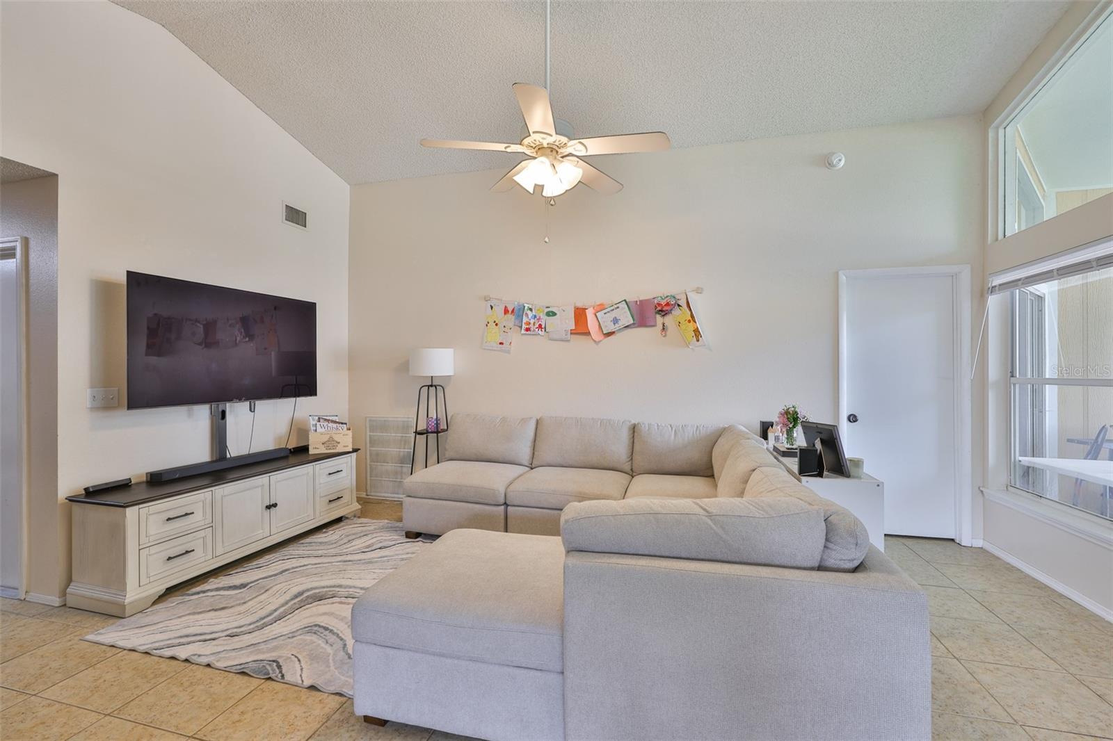 311 SUGAR CREEK DR, PLANT CITY, FL, 33563