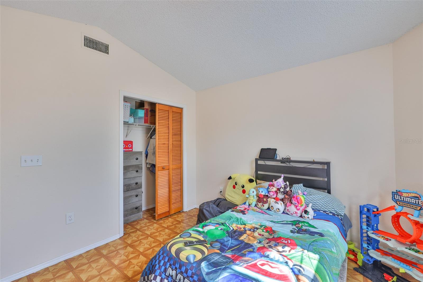311 SUGAR CREEK DR, PLANT CITY, FL, 33563