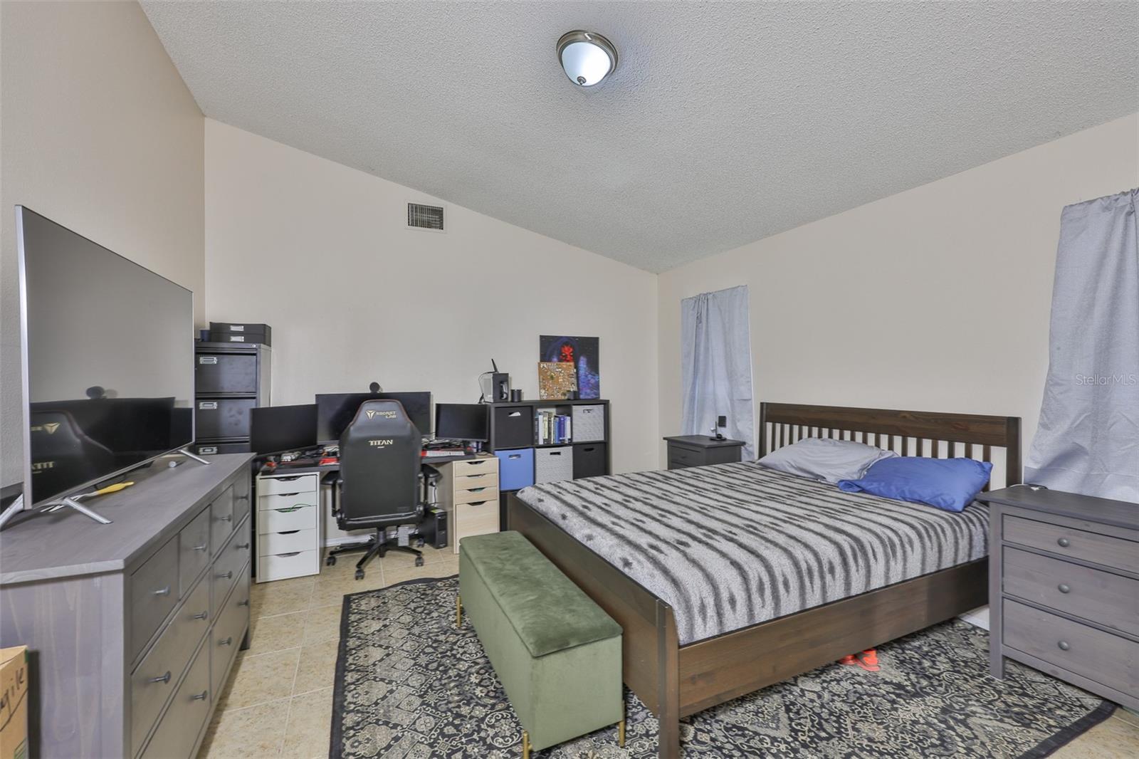 311 SUGAR CREEK DR, PLANT CITY, FL, 33563