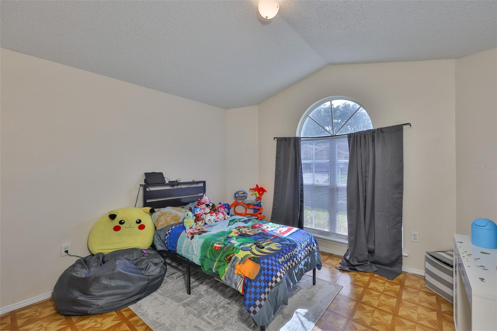 311 SUGAR CREEK DR, PLANT CITY, FL, 33563