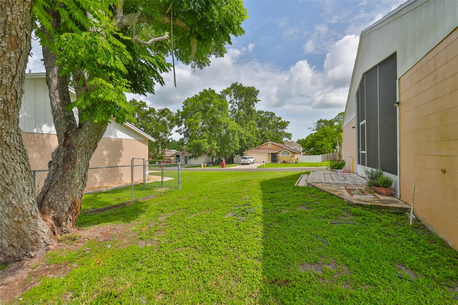 311 SUGAR CREEK DR, PLANT CITY, FL, 33563