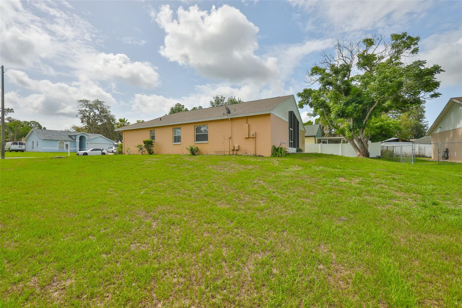 311 SUGAR CREEK DR, PLANT CITY, FL, 33563