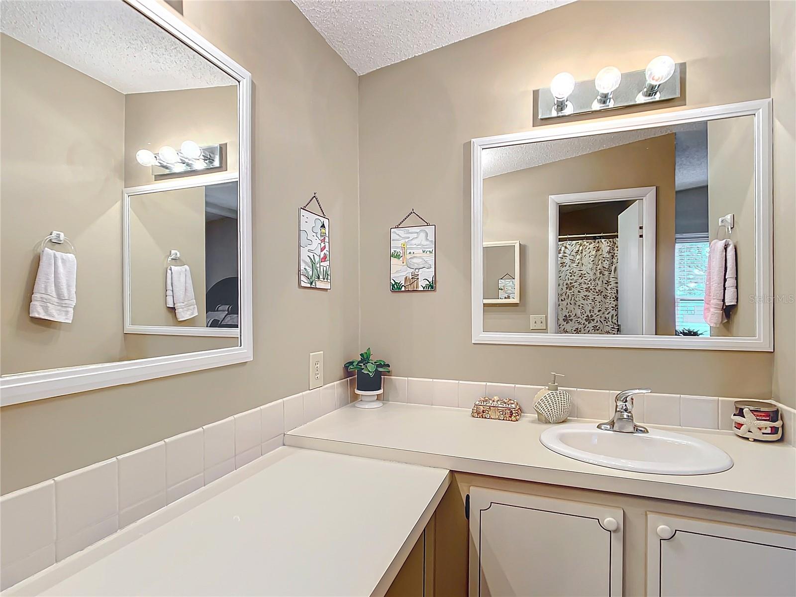 647 RAINBOW BLVD, THE VILLAGES, FL, 32159