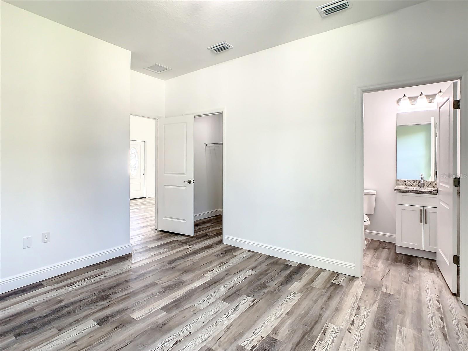 1543 MACKINAW ST, NORTH PORT, FL, 34286