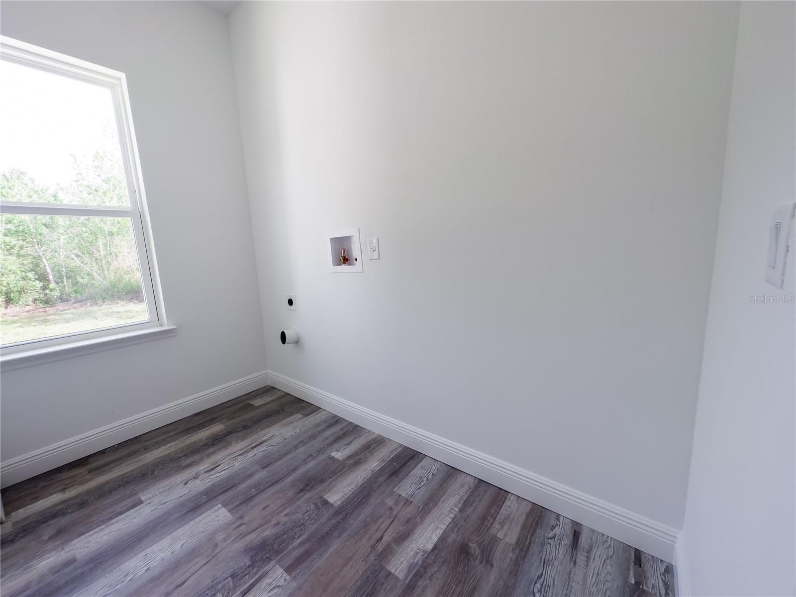 1543 MACKINAW ST, NORTH PORT, FL, 34286