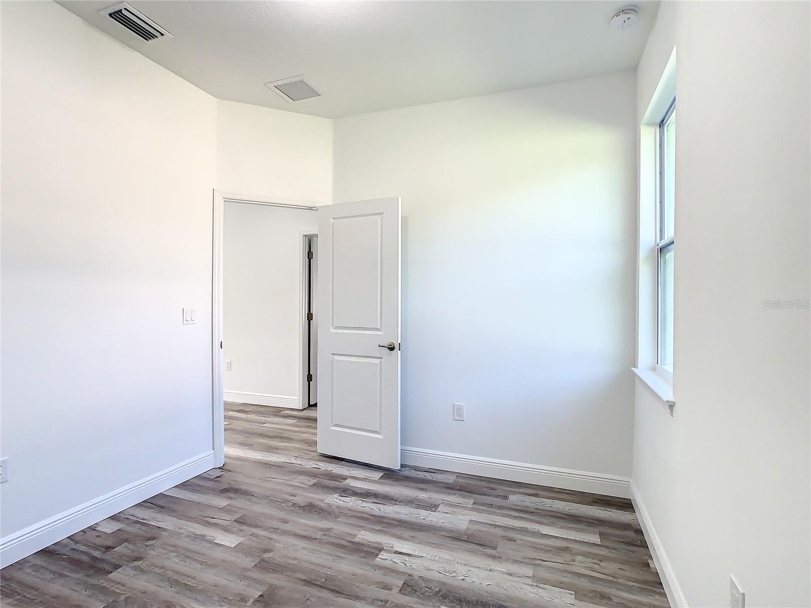 1543 MACKINAW ST, NORTH PORT, FL, 34286