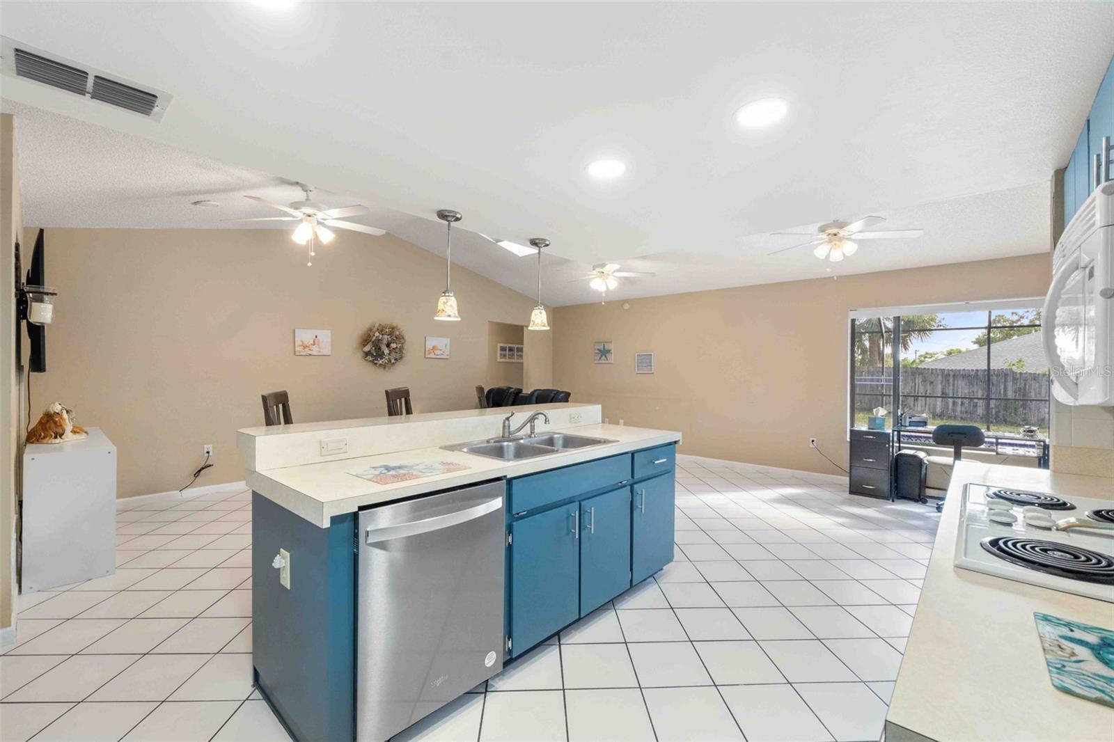 6450 TRADE CT, SPRING HILL, FL, 34606